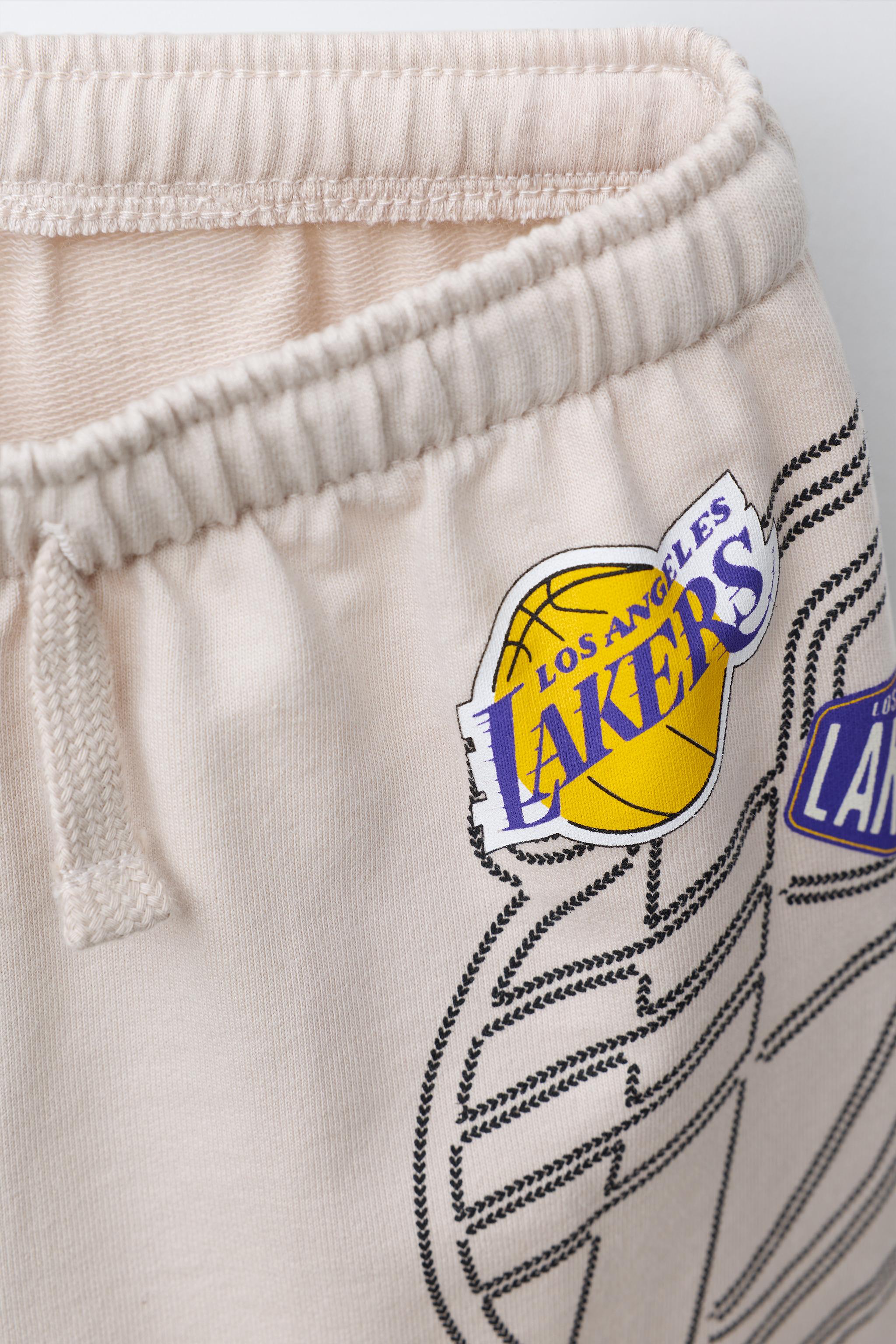 LOS ANGELES LAKERS NBA PLUSH SHORTS